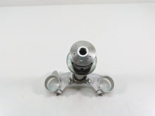 Load image into Gallery viewer, 2016 BMW R1200R K53 Lower Triple Tree Steering Clamp - Esa 31428550142
