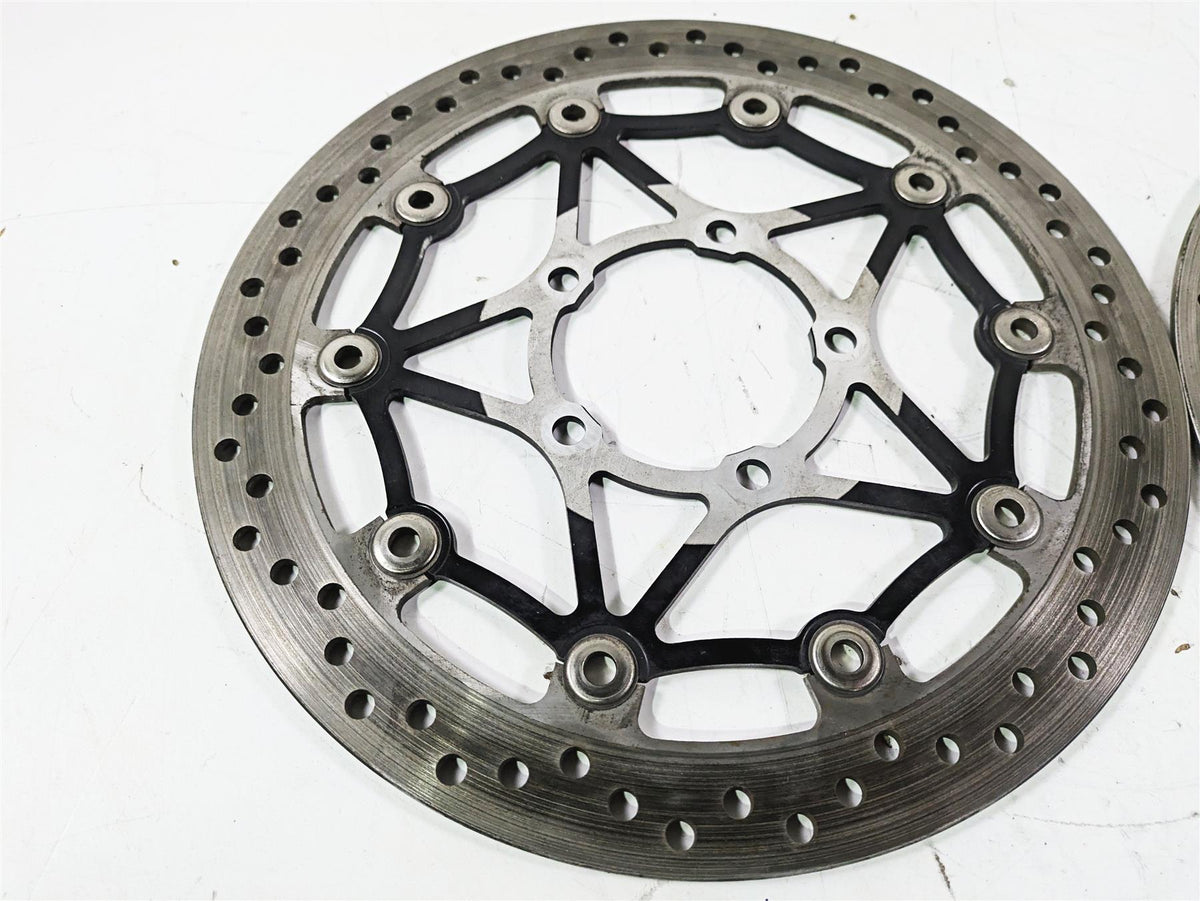 2019 Triumph Speed Triple RS 1050 Front Brake Disc Set 320mm 4.4mm T2022058 {{ shop.shopifyCountryName }} - Mototech271