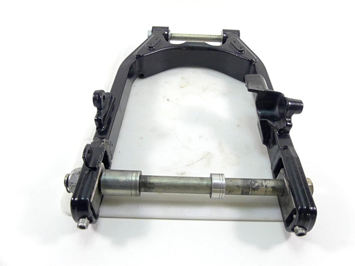 2017 Harley Dyna FXDB Street Bob Swingarm & Belt Guards + 25mm Axle 47820-10 {{ shop.shopifyCountryName }} - Mototech271