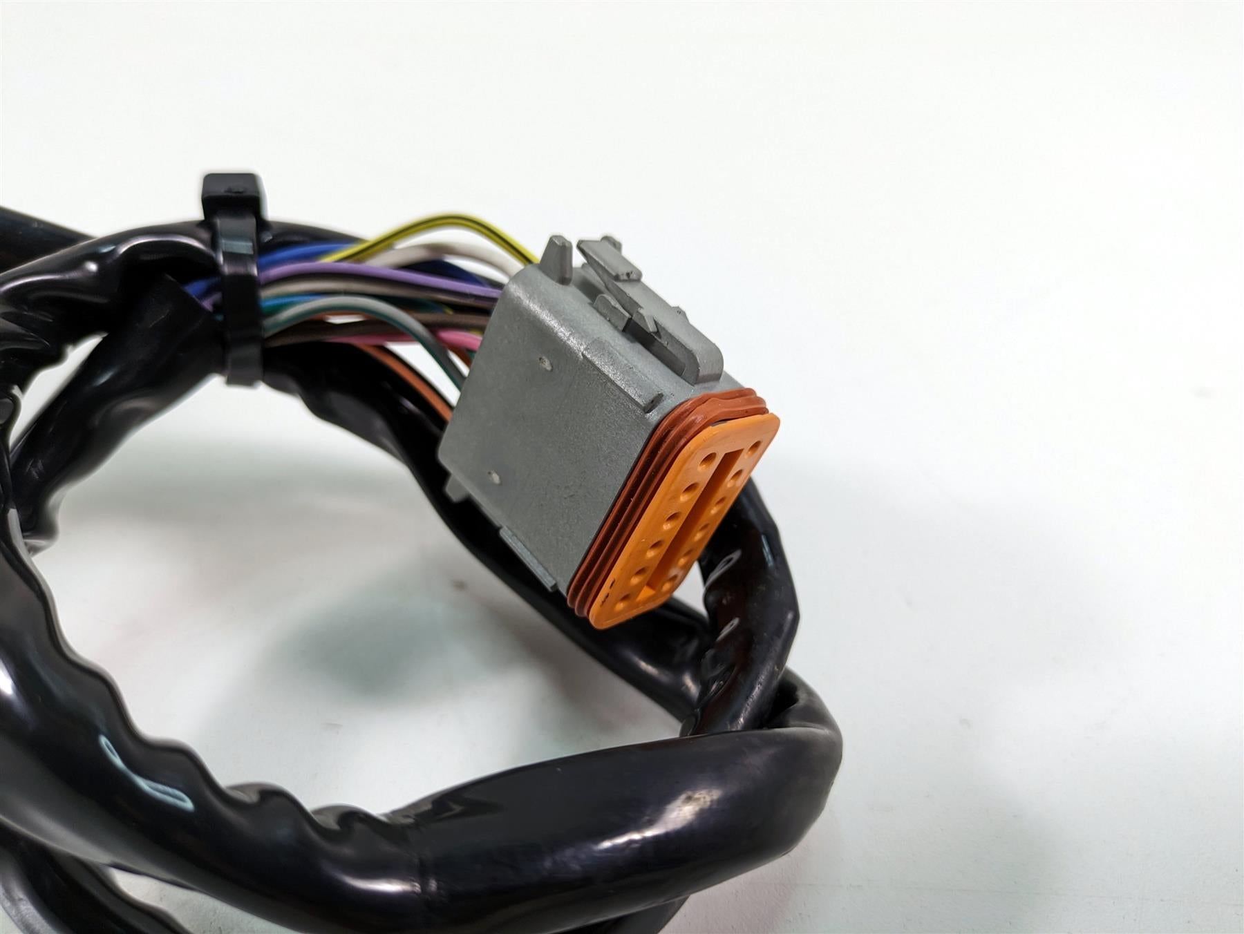 2006 Harley Touring FLHTCUI Electra Glide Left Hand Control Switch 71682-06A {{ shop.shopifyCountryName }} - Mototech271