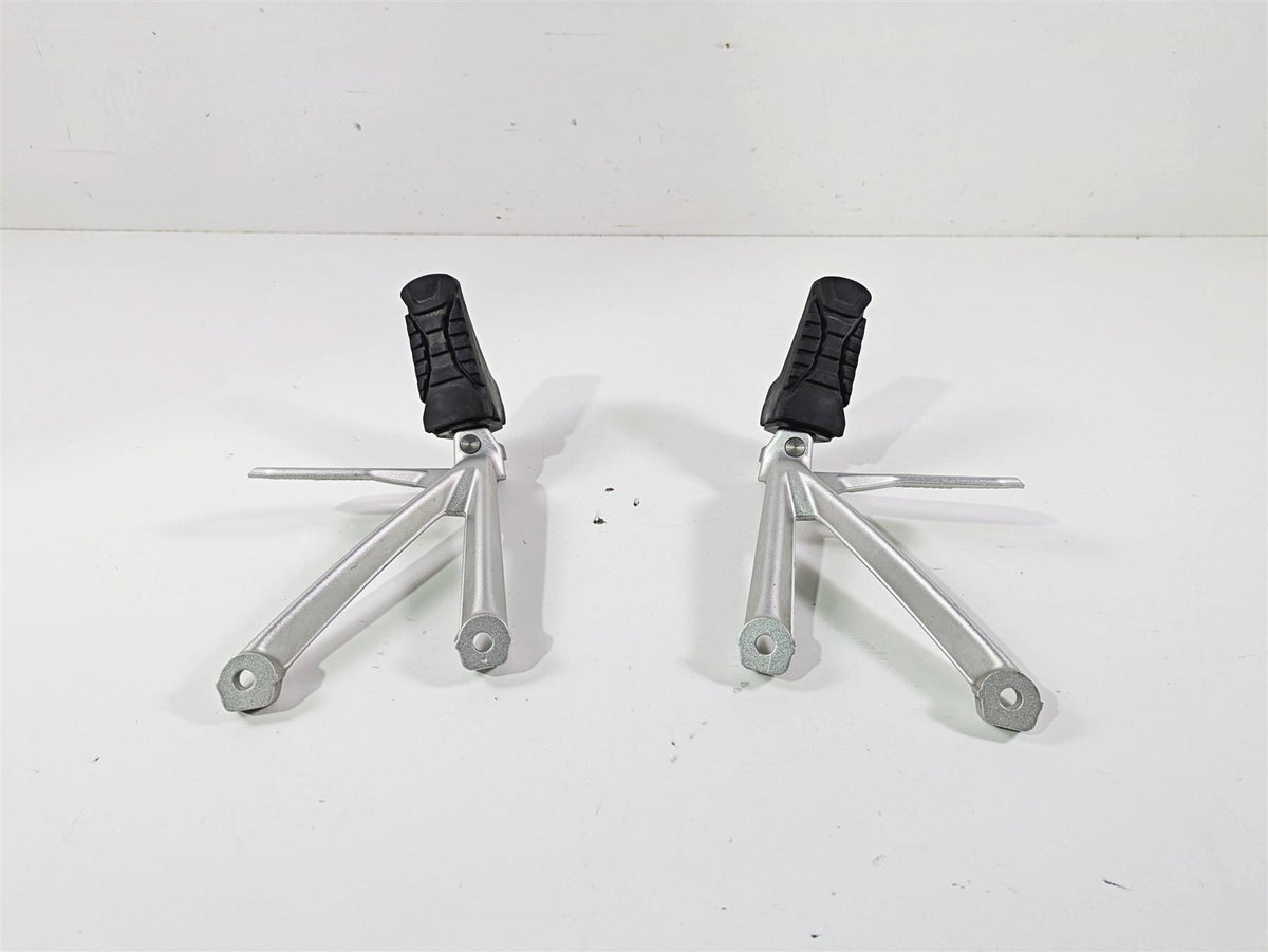 2015 BMW R1200 GS Adv K51 Rear Passenger Footpeg Set 46718526741 46718526742 {{ shop.shopifyCountryName }} - Mototech271