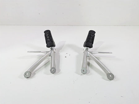 2015 BMW R1200 GS Adv K51 Rear Passenger Footpeg Set 46718526741 46718526742 {{ shop.shopifyCountryName }} - Mototech271