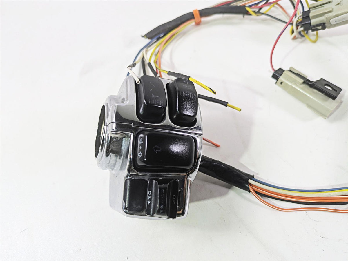 2007 Harley Touring FLHRSE CVO Road King Chrome Hand Control Switch Set 71682-06 {{ shop.shopifyCountryName }} - Mototech271