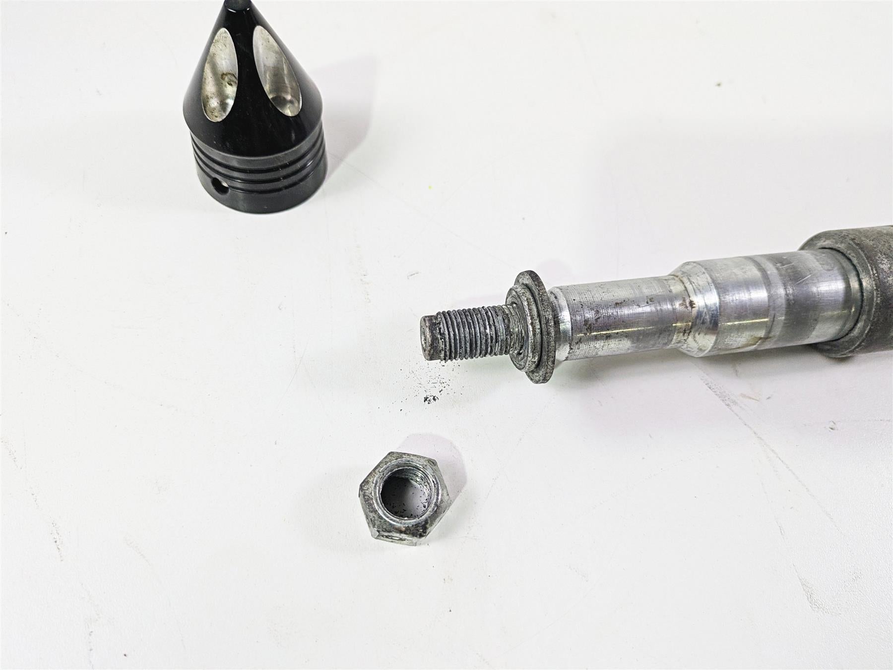 2001 Harley Touring FLHX Street Glide Front Axle Wheel Spindle 1" 43364-00 {{ shop.shopifyCountryName }} - Mototech271
