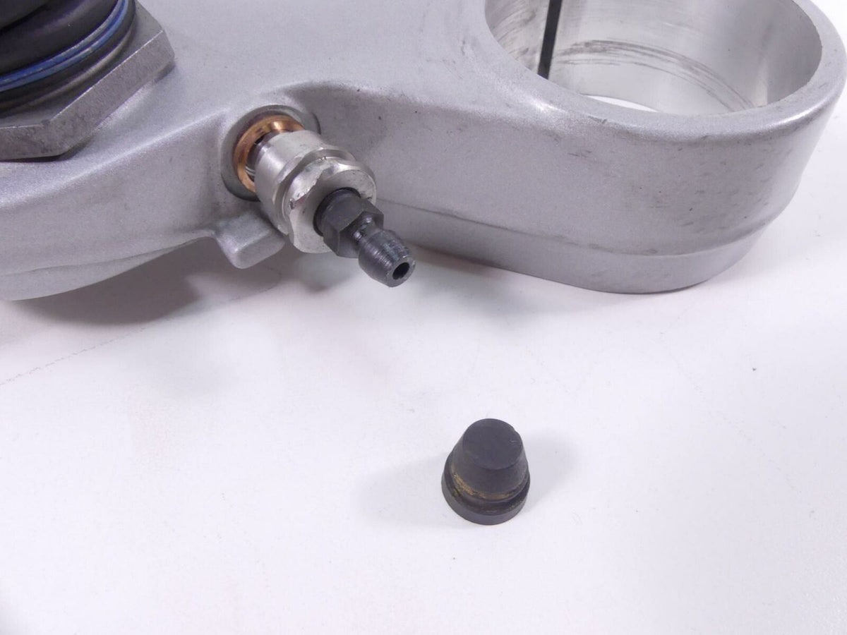 2013 BMW R1200RT K26 Lower Triple Tree Steering Yoke & Ball Joint 31427729230 {{ shop.shopifyCountryName }} - Mototech271