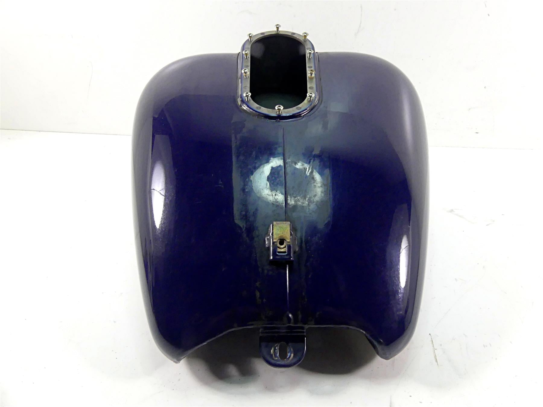 2004 Harley Touring FLHTCUI Electra Glide Fuel Gas Petrol Tank 61356-03 {{ shop.shopifyCountryName }} - Mototech271