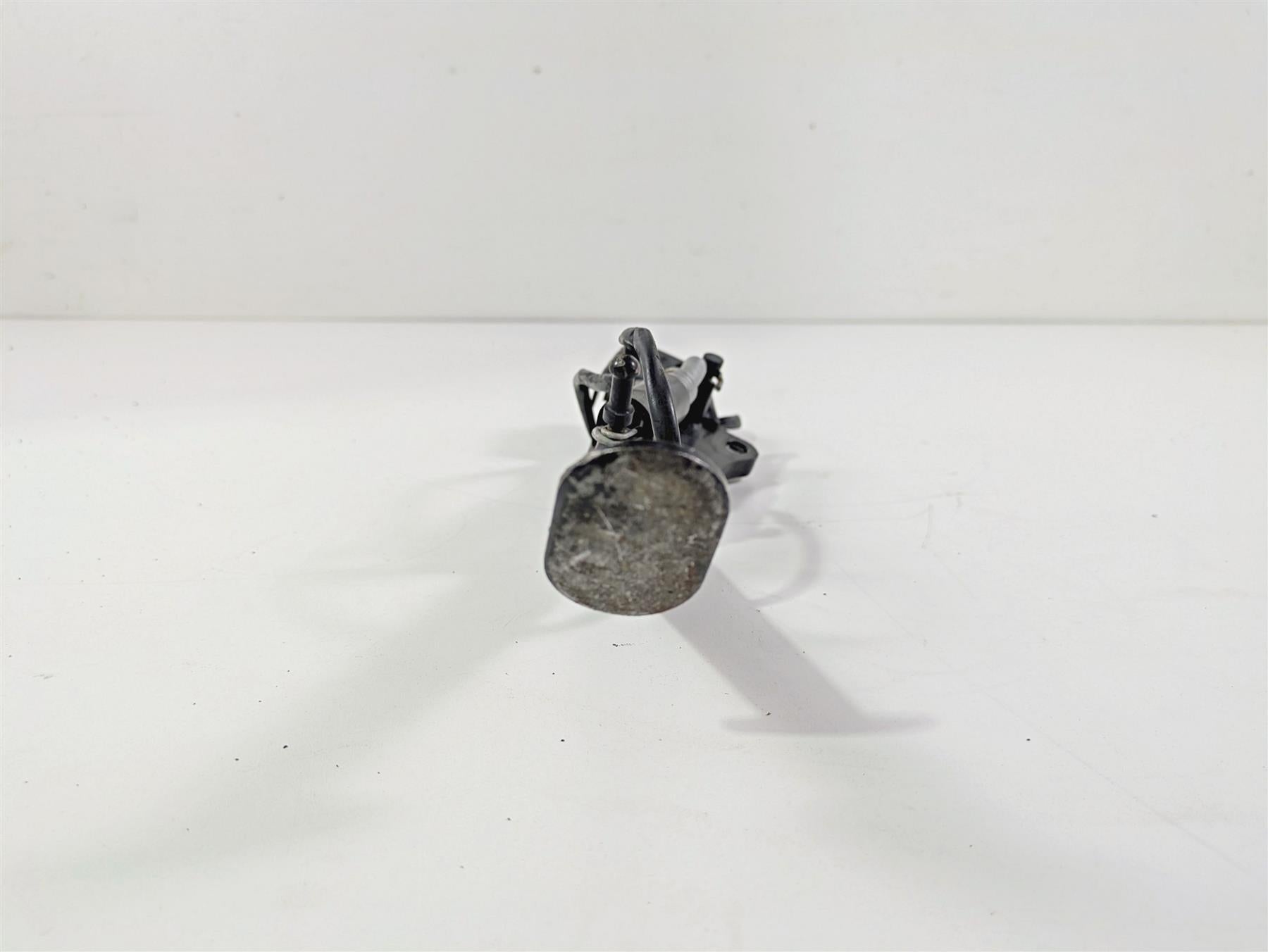 2017 Aprilia RSV 1100 Tuono V4 Factory Side Kickstand & Safety Switch 2B003283 {{ shop.shopifyCountryName }} - Mototech271