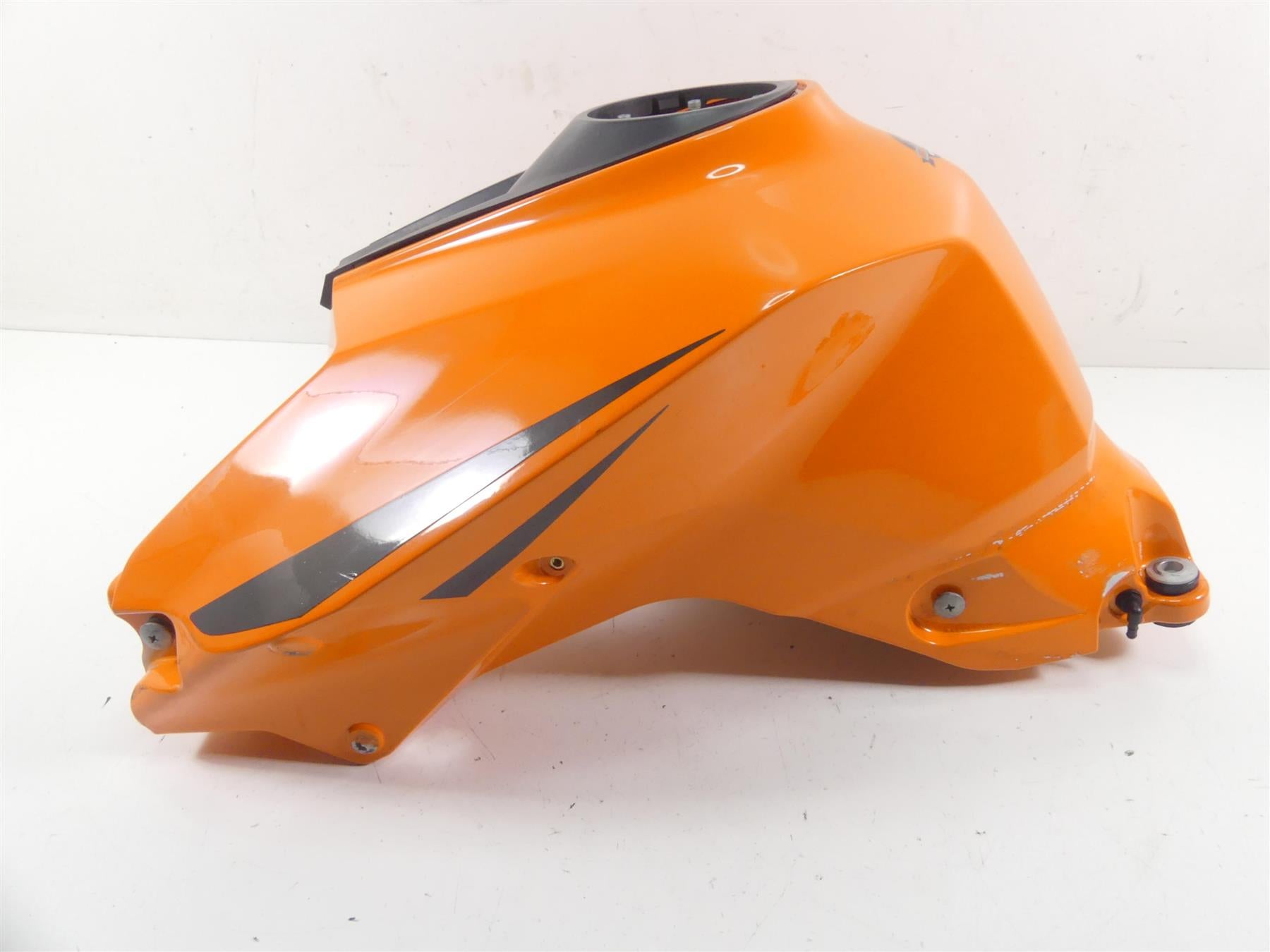 2016 KTM 1290 Superduke R Plastic Fuel Gas Tank & Upper Cover 6130701304430A {{ shop.shopifyCountryName }} - Mototech271