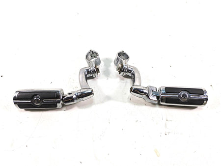 2006 Harley Touring FLHTCUI Electra Glide Highway Footpeg Willi G Skull 50370-04 {{ shop.shopifyCountryName }} - Mototech271