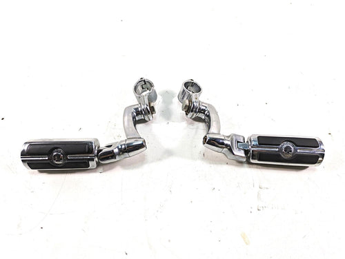 2006 Harley Touring FLHTCUI Electra Glide Highway Footpeg Willi G Skull 50370-04 | Mototech271