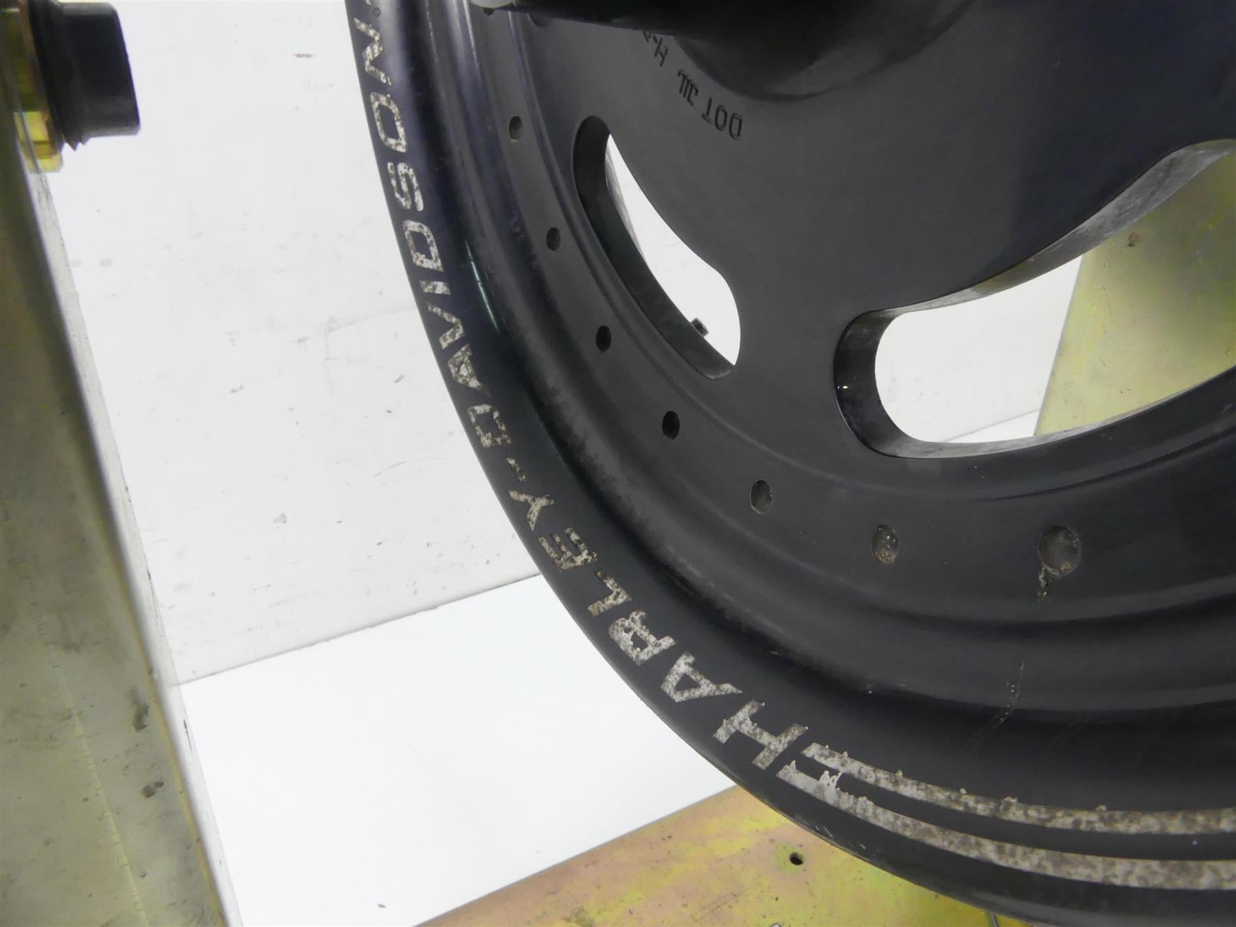 2014 Harley FXDF Dyna Fat Bob Straight 16x3 Front Wheel Rim 43300254 {{ shop.shopifyCountryName }} - Mototech271