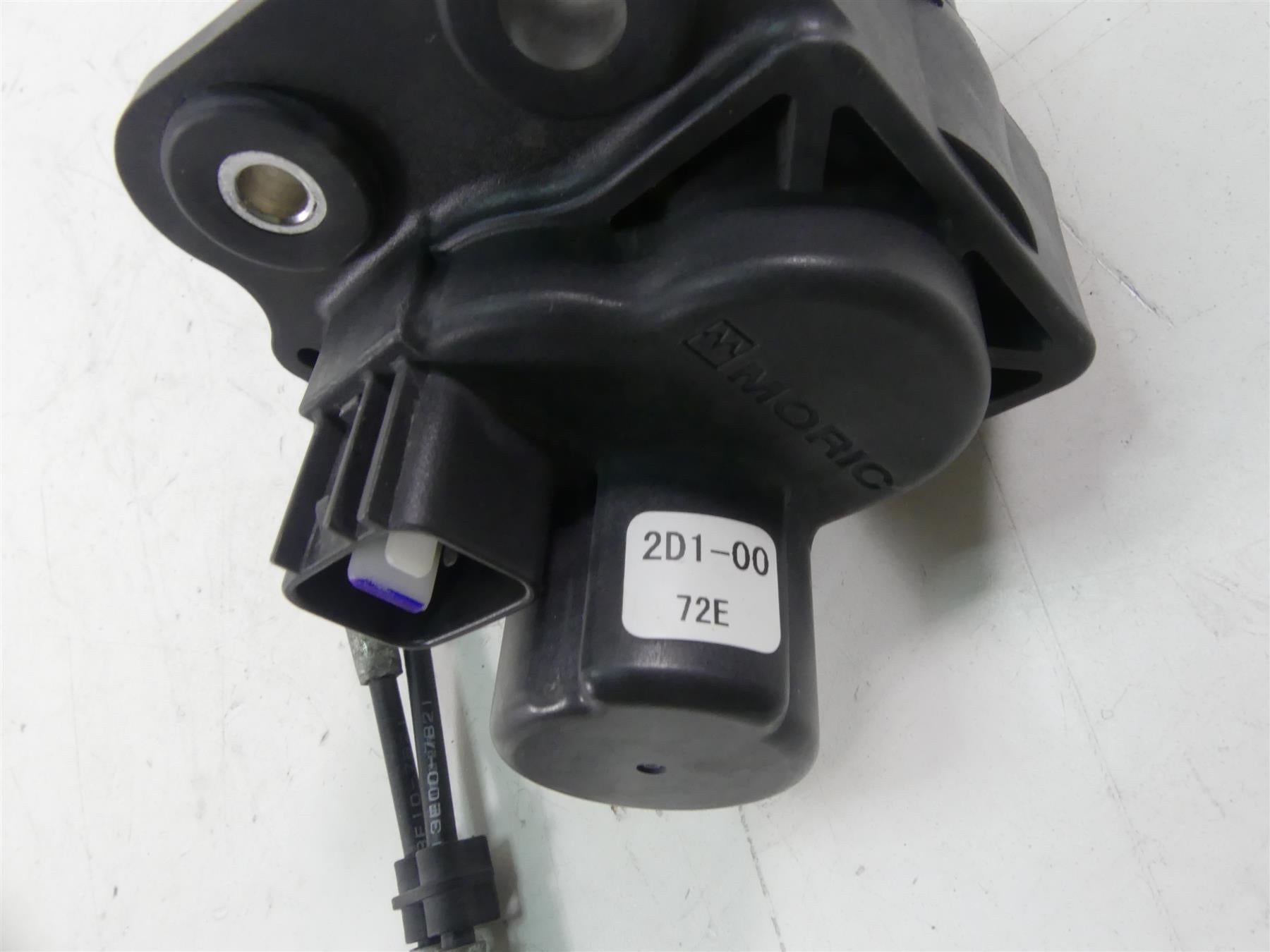2007 Yamaha FZ1 Fazer Exhaust Valve Servo Motor Actuator 2D1-85820-00-00 {{ shop.shopifyCountryName }} - Mototech271