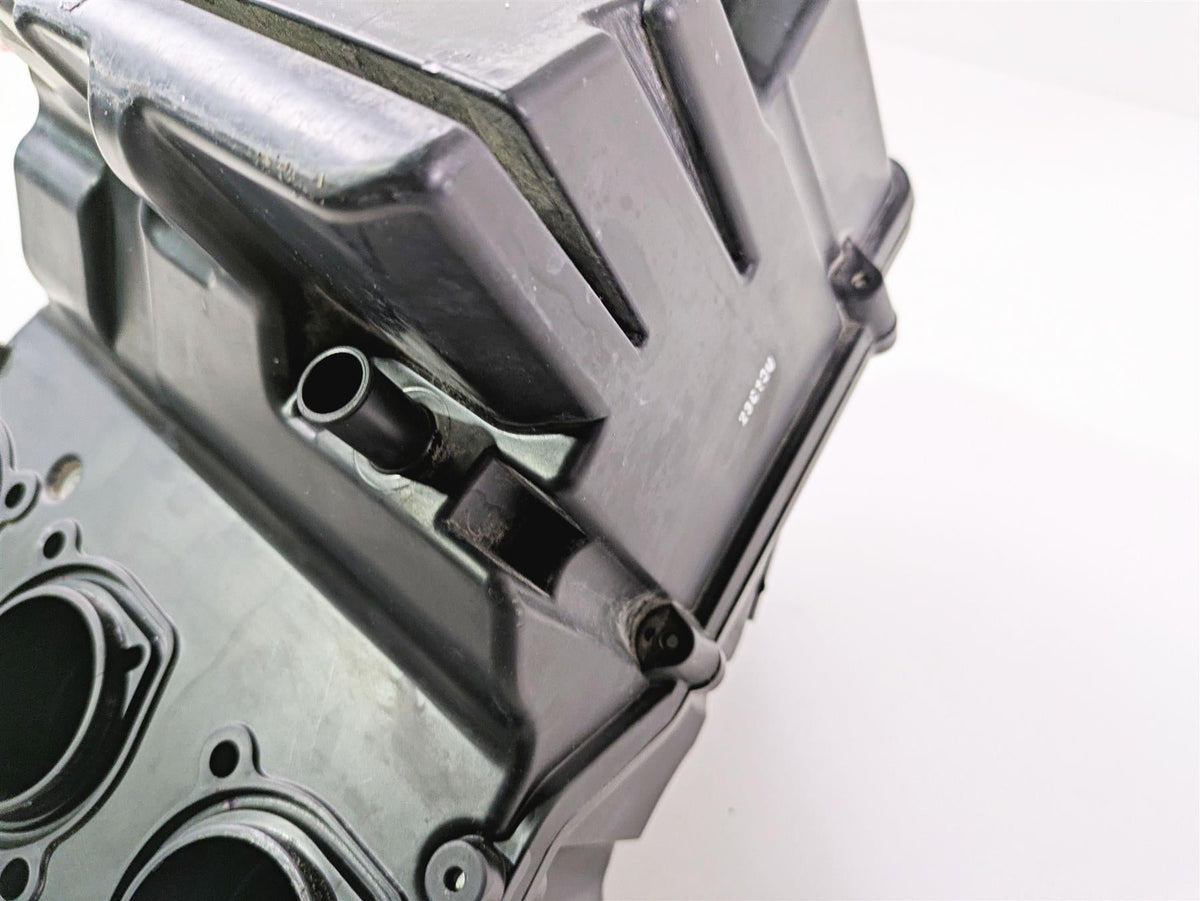 2024 Triumph Tiger 900 GT Air Box Cleaner & Tubes Set T2209565 T2202707 {{ shop.shopifyCountryName }} - Mototech271