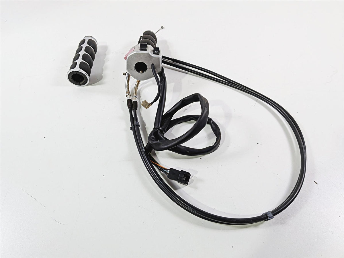 2004 Suzuki VL800 Intruder Volusia Right Hand Control Switch 37200-41F90 {{ shop.shopifyCountryName }} - Mototech271