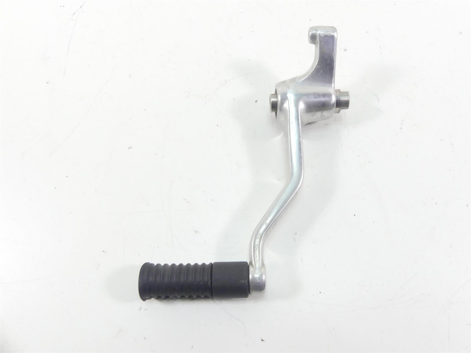 2011 Harley VRSCF Muscle Rod Left Front Footpeg & Shifter 50272-02B 33757-01A {{ shop.shopifyCountryName }} - Mototech271