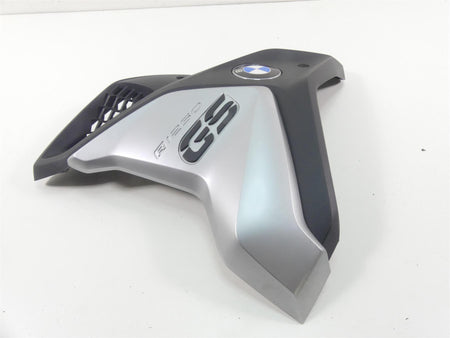 2019 BMW R1250GS K50 Left Side Intake Fairing & Emblem 46638556655 46638392881 {{ shop.shopifyCountryName }} - Mototech271