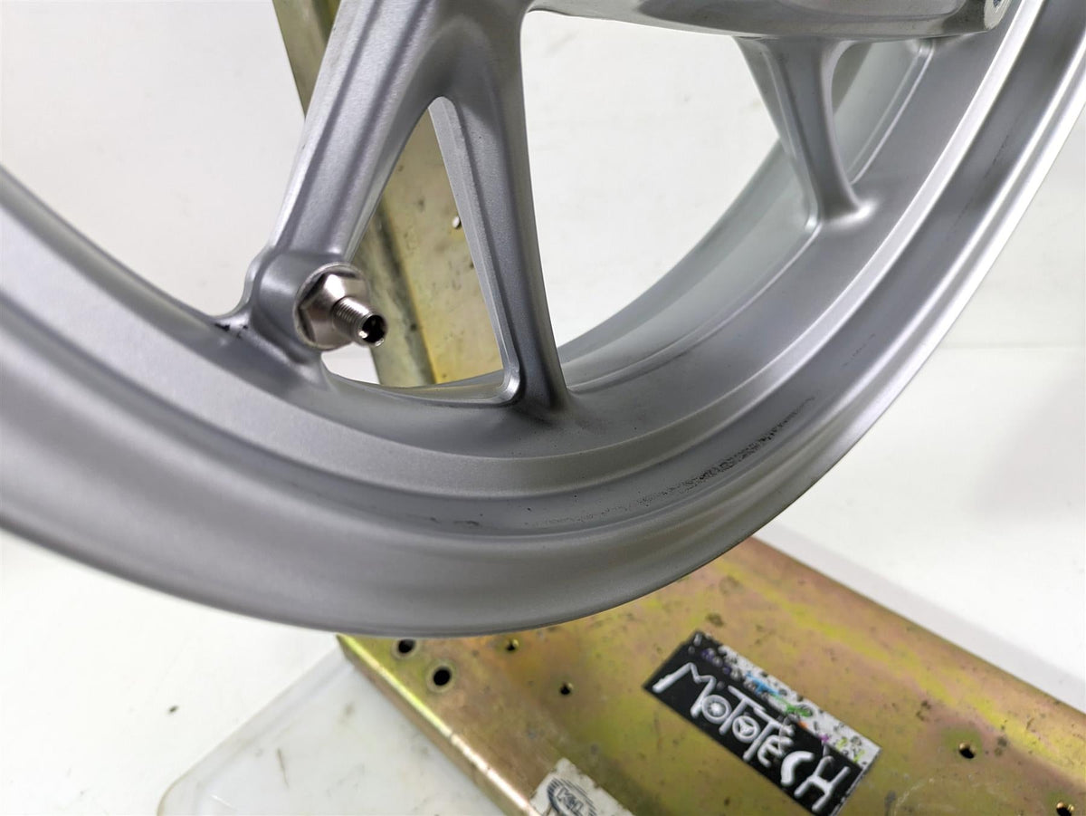 2022 BMW R1250 RT K052 Bent 17x3.5 Front Wheel Rim 36318538086 {{ shop.shopifyCountryName }} - Mototech271