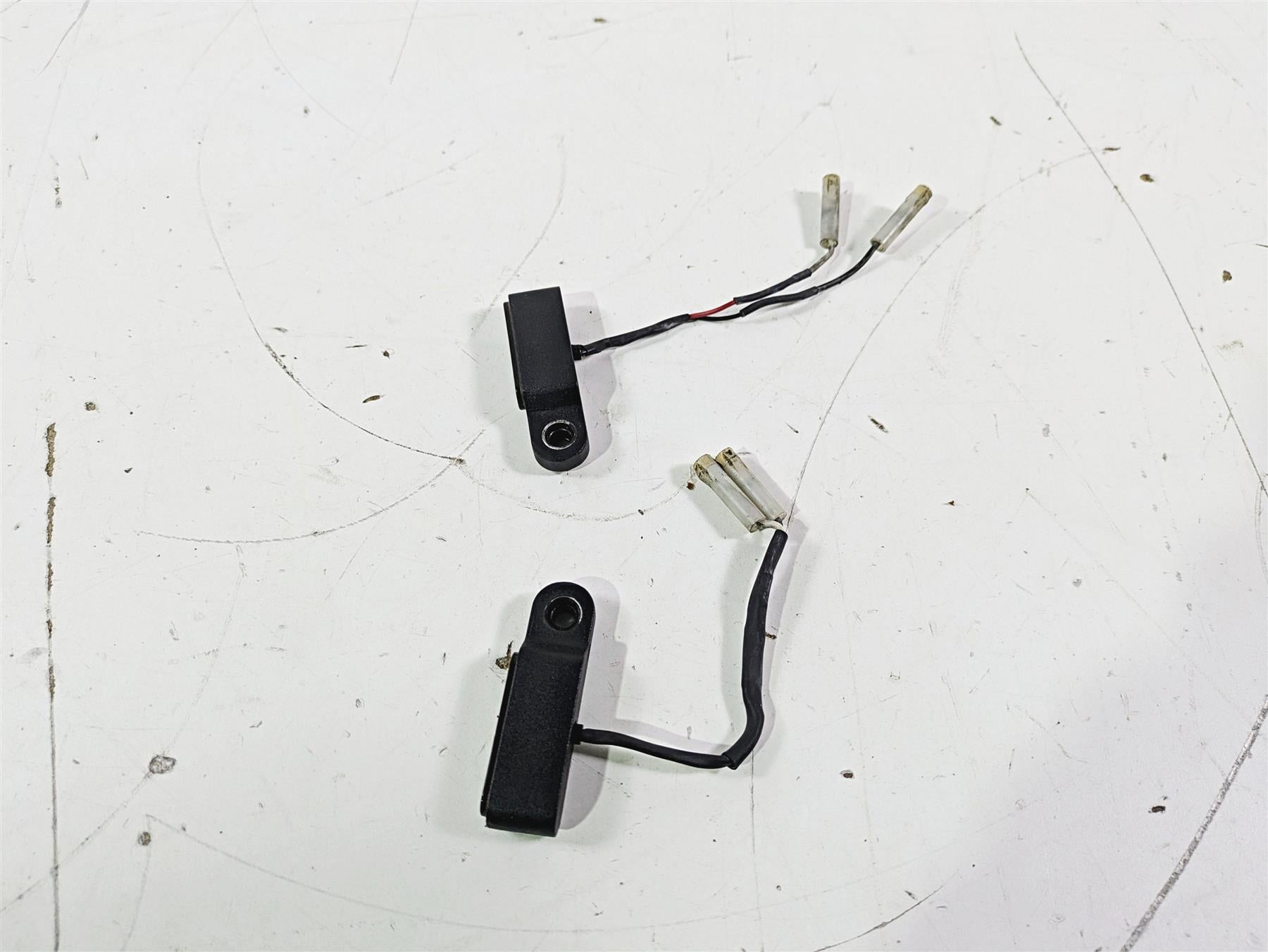 2019 Triumph Speed Triple RS 1050 Aftermarket Tiny Small Blinker Turn Signals {{ shop.shopifyCountryName }} - Mototech271