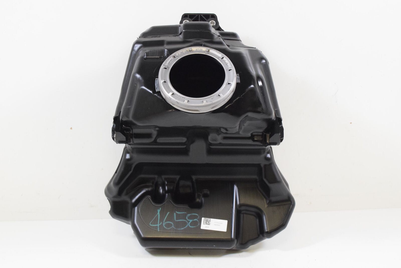2016 BMW S1000XR S1000 XR K49 Fuel Gas Petrol Tank Reservoir 16117717010 {{ shop.shopifyCountryName }} - Mototech271