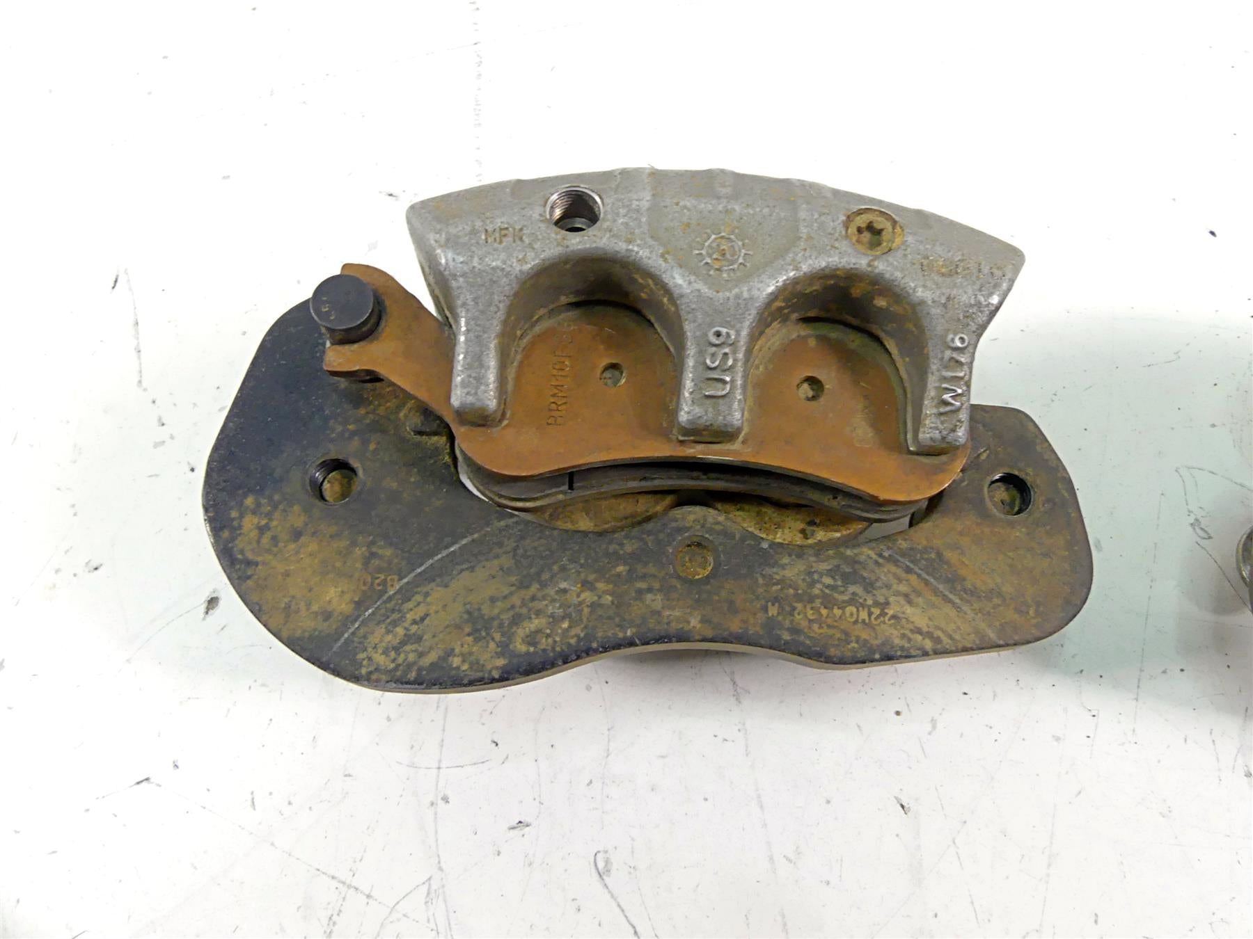 2021 Can Am Maverick Sport 1000R XRC Rear Brake Caliper Set 705601889 705601890 {{ shop.shopifyCountryName }} - Mototech271