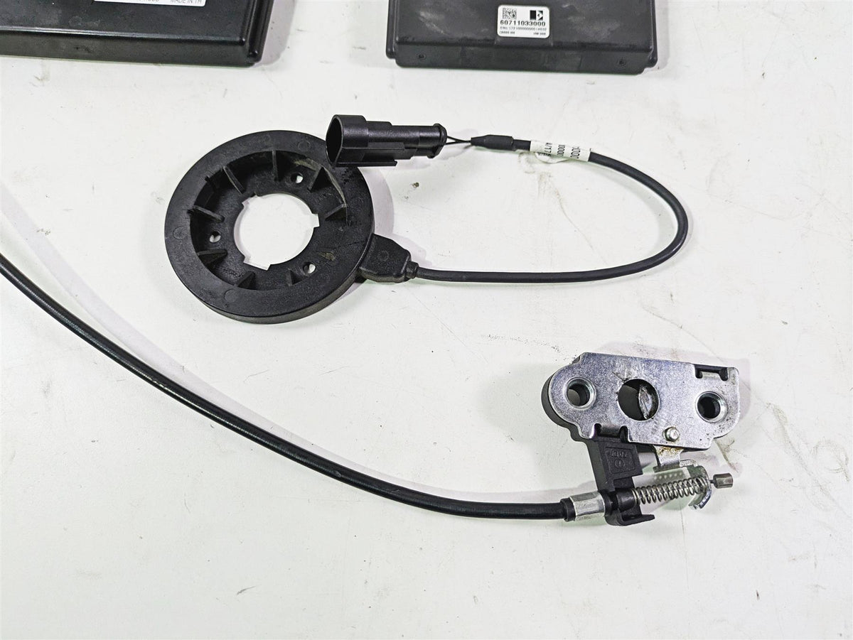 2018 KTM 1290 Super Adv S Cdi Handsfree Ignition Switch Key Card Set 60711066000 {{ shop.shopifyCountryName }} - Mototech271