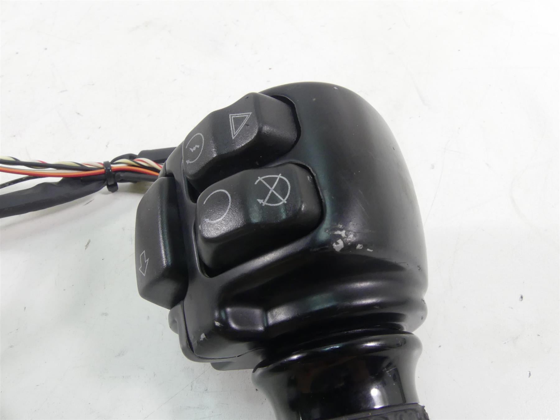 2016 Harley FLS Softail Slim Right Hand Start Stop Control Switch -Read 71500297 {{ shop.shopifyCountryName }} - Mototech271