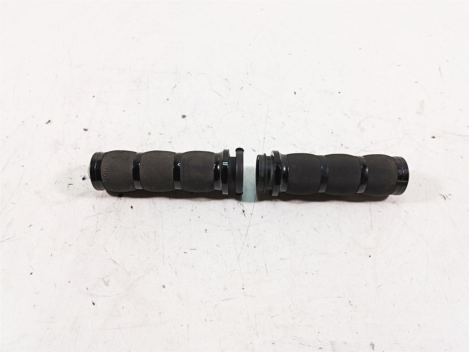 2013 Harley Touring FLHX Street Glide Avon Air Cushion Grip Set AIR-90-ANO-FLY {{ shop.shopifyCountryName }} - Mototech271