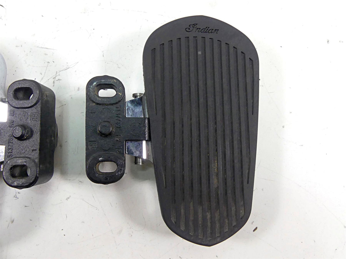 2019 Indian Chieftain Classic Rear Passenger Floor Board Floorboard Set 5137789 {{ shop.shopifyCountryName }} - Mototech271