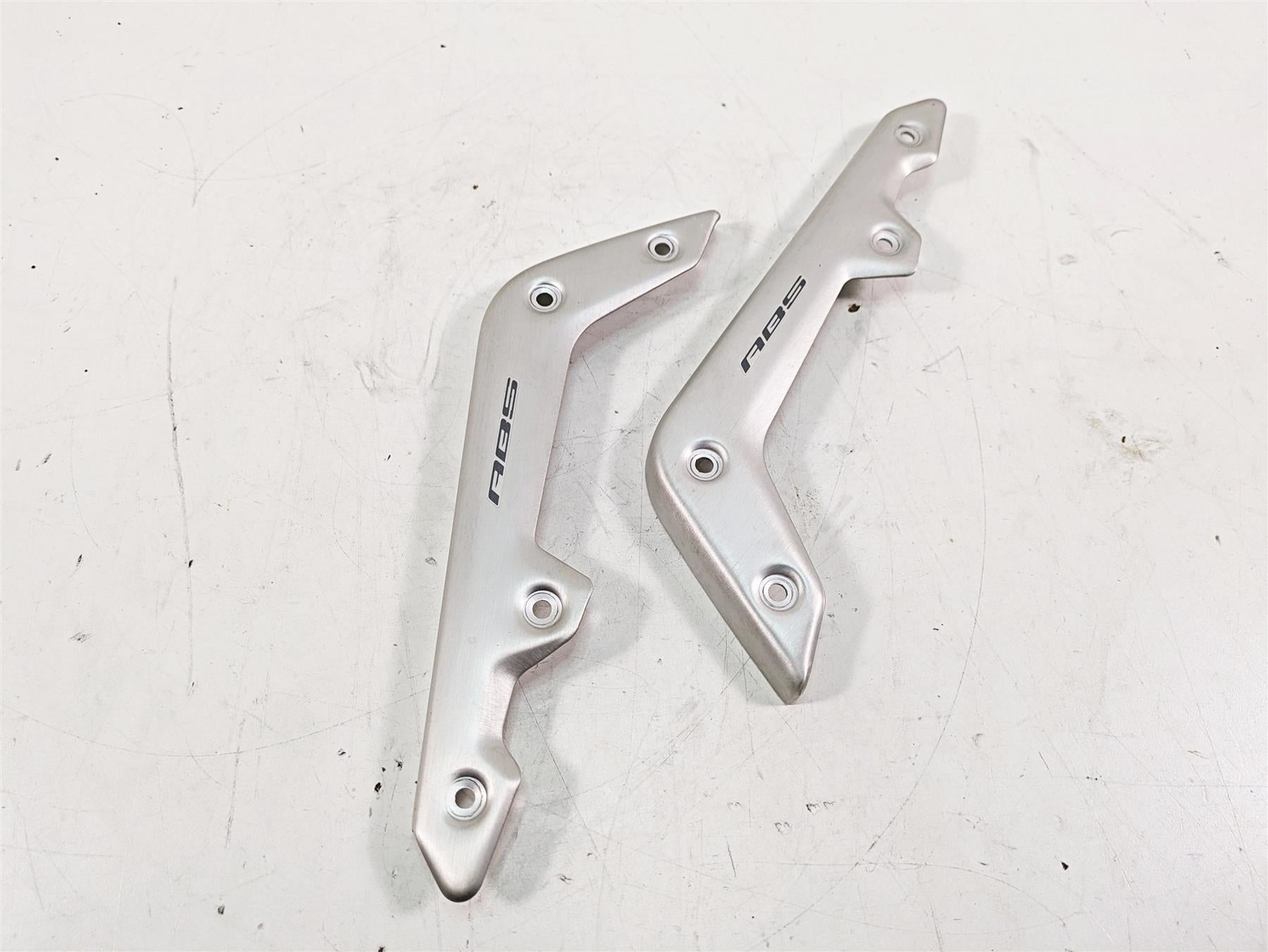 2017 Mv Agusta Dragster 800 Front Fork Fender Cover Abs Set 8000B9215 {{ shop.shopifyCountryName }} - Mototech271
