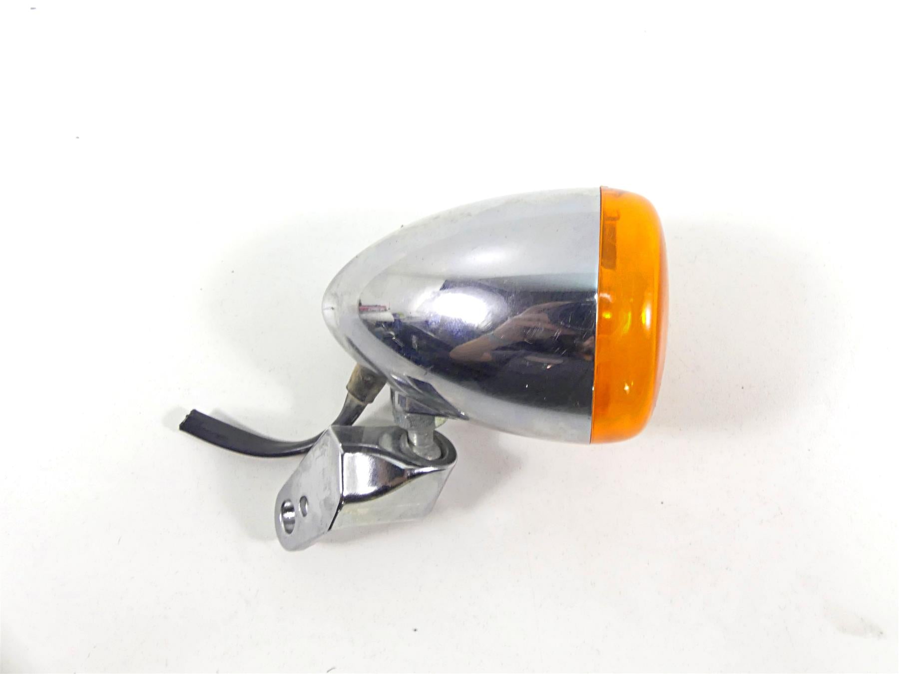 2010 Harley FXDF Dyna Fat Bob Front Left Blinker Turn Signal 68972-00 {{ shop.shopifyCountryName }} - Mototech271