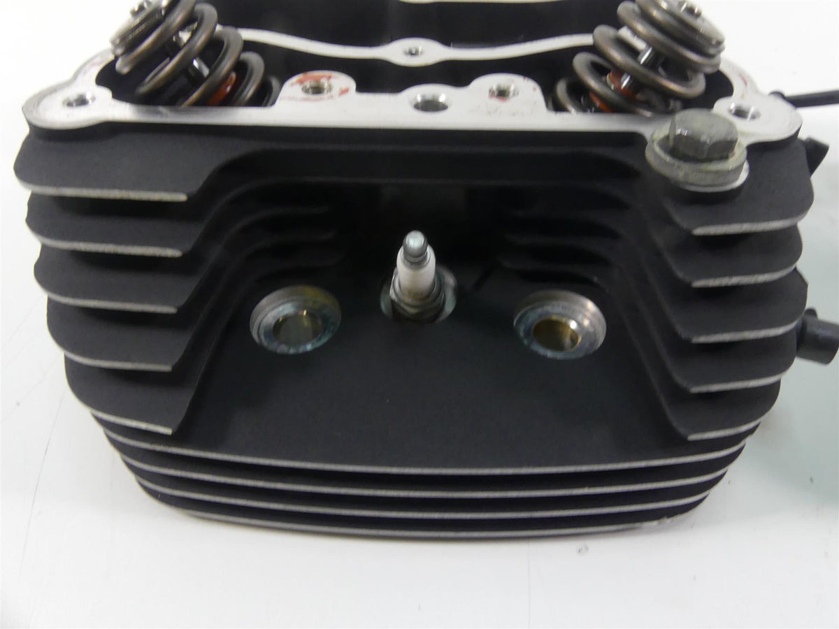 2013 Harley Touring FLHX Street Glide Cylinderhead Cylinder Head Set 17193-06A {{ shop.shopifyCountryName }} - Mototech271