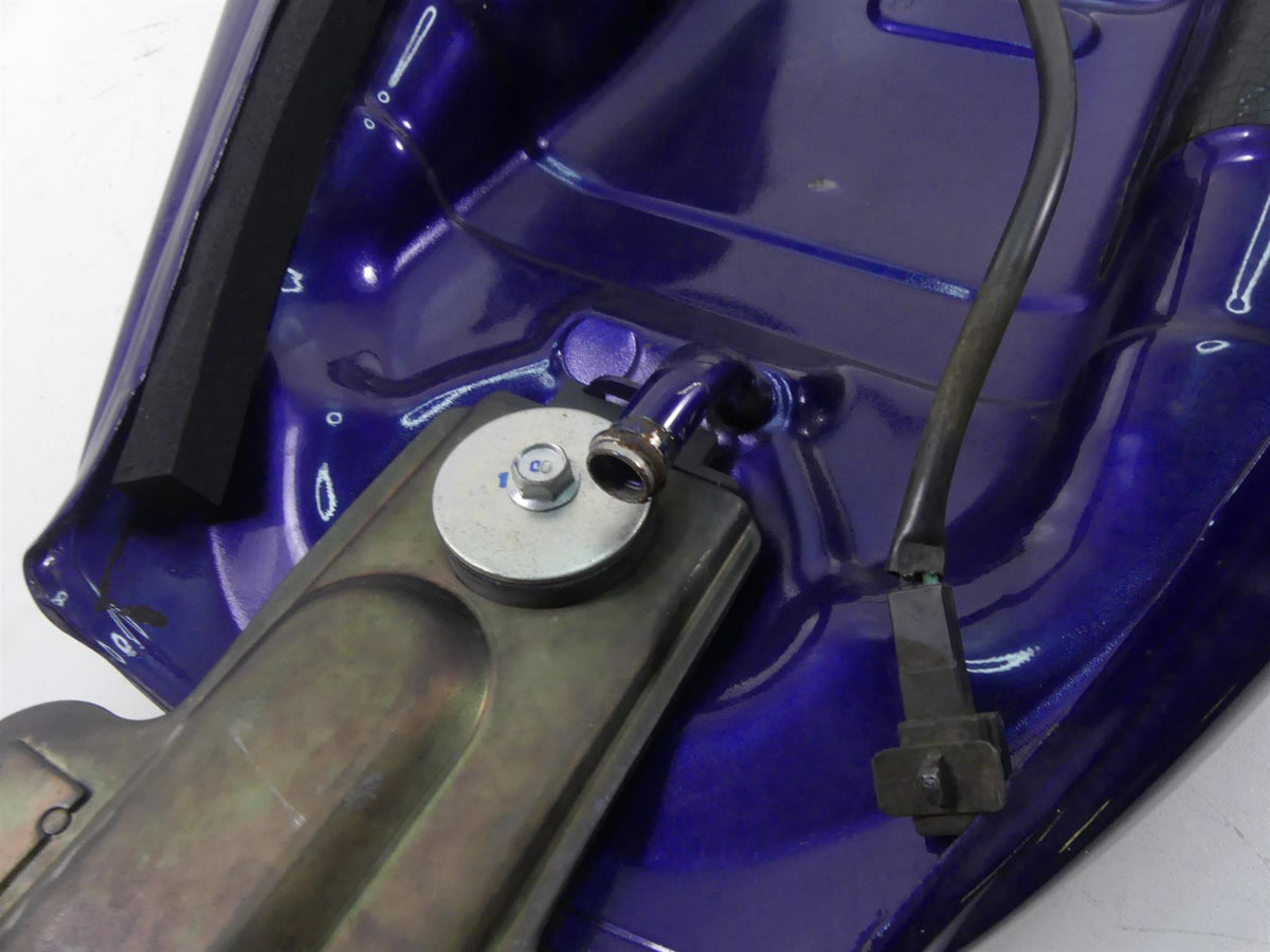 2007 Yamaha XVS1300 V-Star Fuel Gas Petrol Tank -Dent 3D8-YK241-00- {{ shop.shopifyCountryName }} - Mototech271