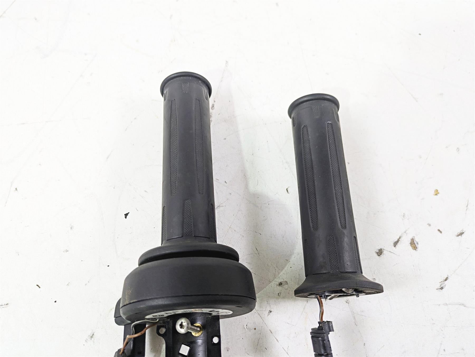 2015 BMW K1600 GT K48 Heated Hand Grip Set Cruise 61318522472 {{ shop.shopifyCountryName }} - Mototech271
