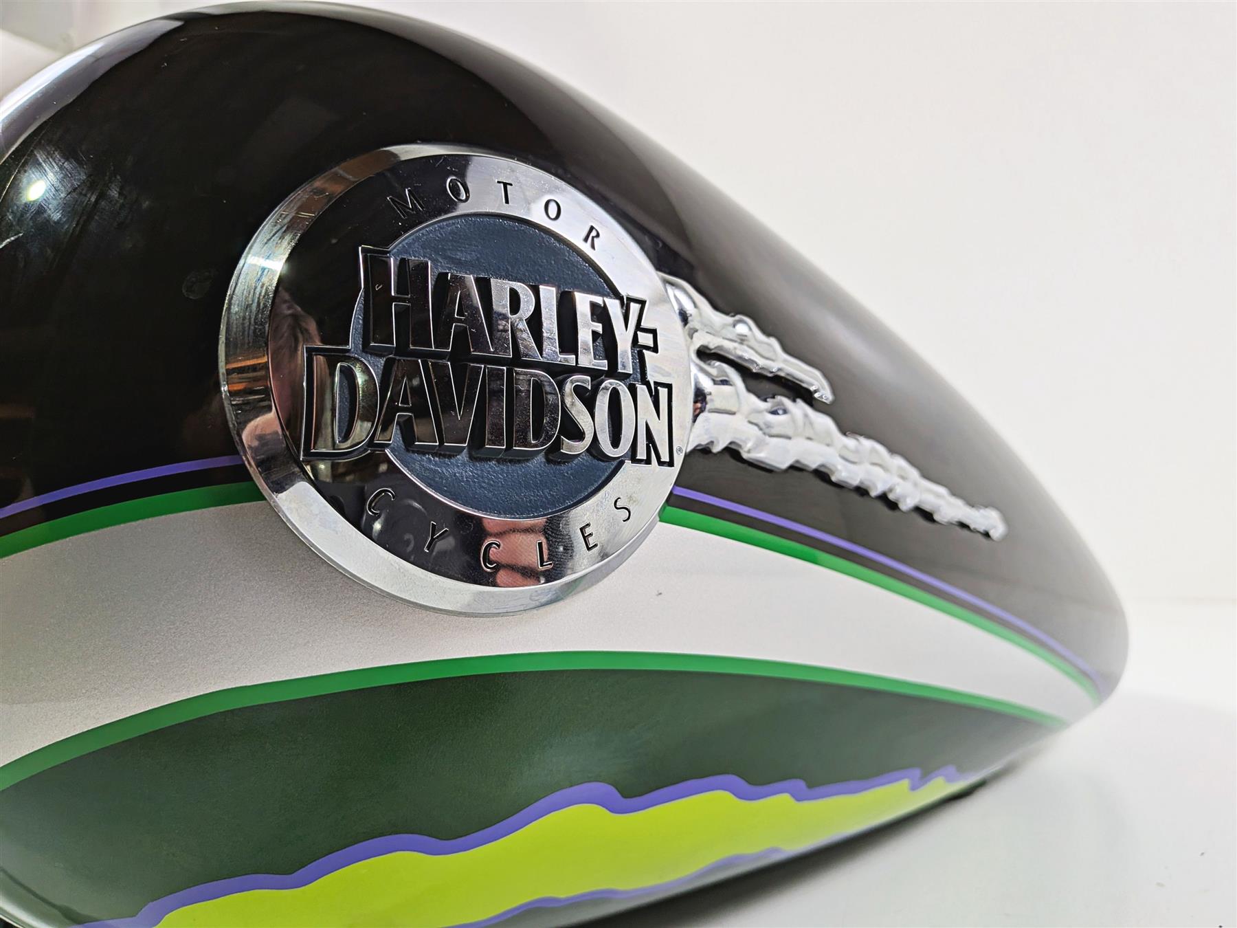 2006 Harley Touring FLHTCU SE CVO Electra Glide Fuel Tank Majestic 61356-03-Mototech271