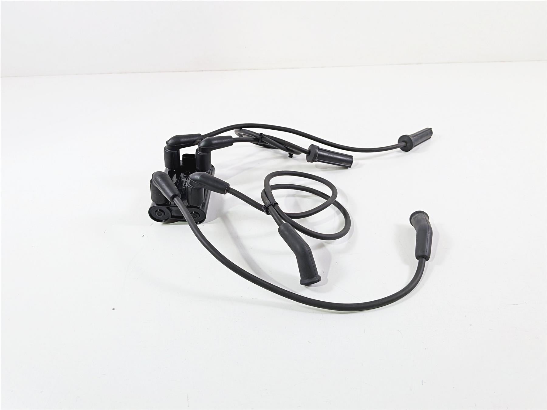 2018 Harley Touring FLHTCU Electra Glide Delphi Ignition Coil & Plugs 31600017-Mototech271