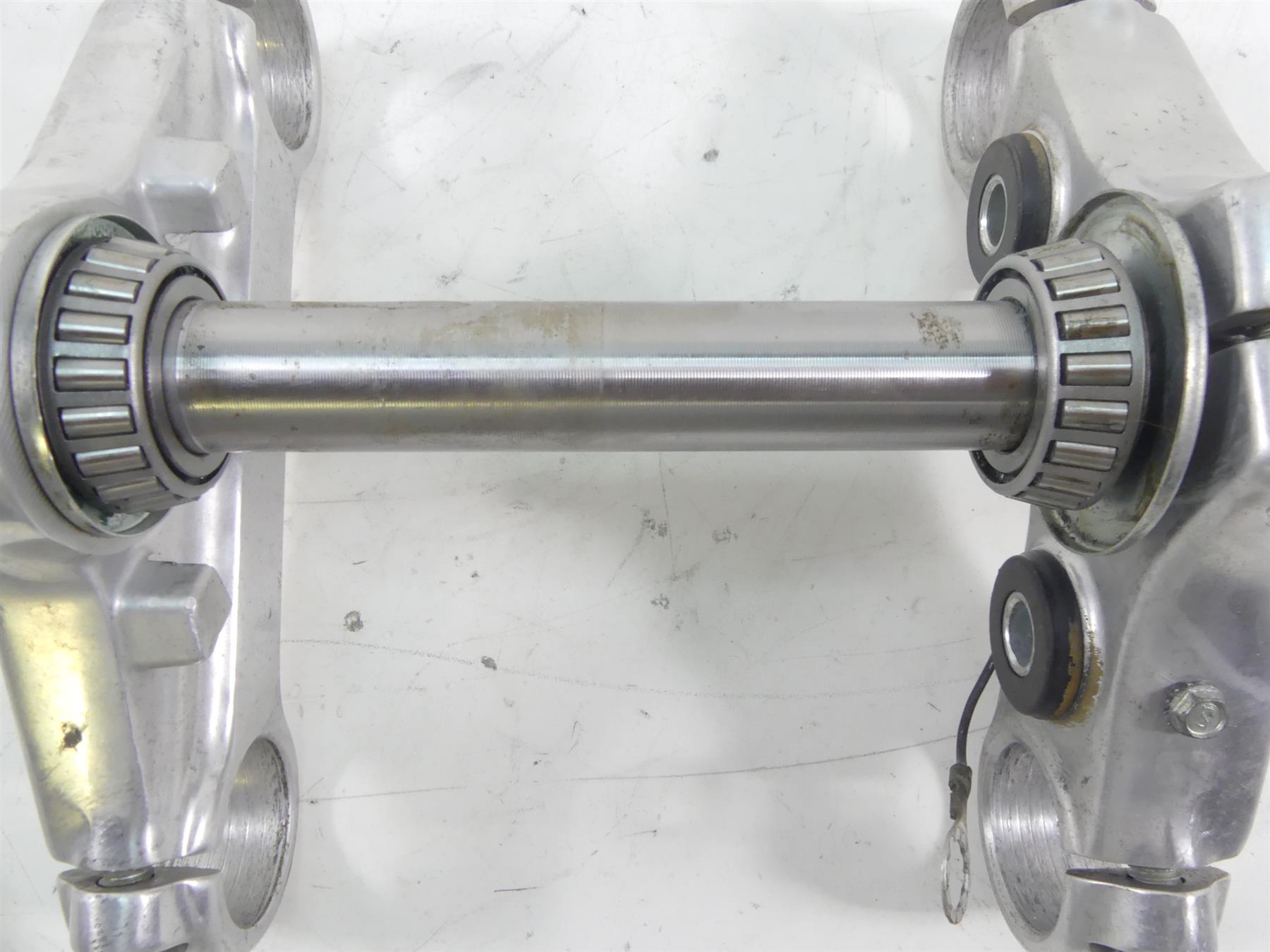 1995 Harley Dyna FXDL Low Rider Upper & Lower Triple Tree 39mm 45598-90 {{ shop.shopifyCountryName }} - Mototech271