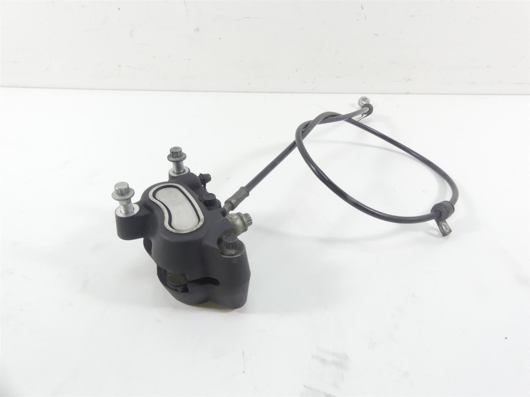 2013 Harley FXDWG Dyna Wide Glide Front Brake Caliper & Line 41300001 {{ shop.shopifyCountryName }} - Mototech271