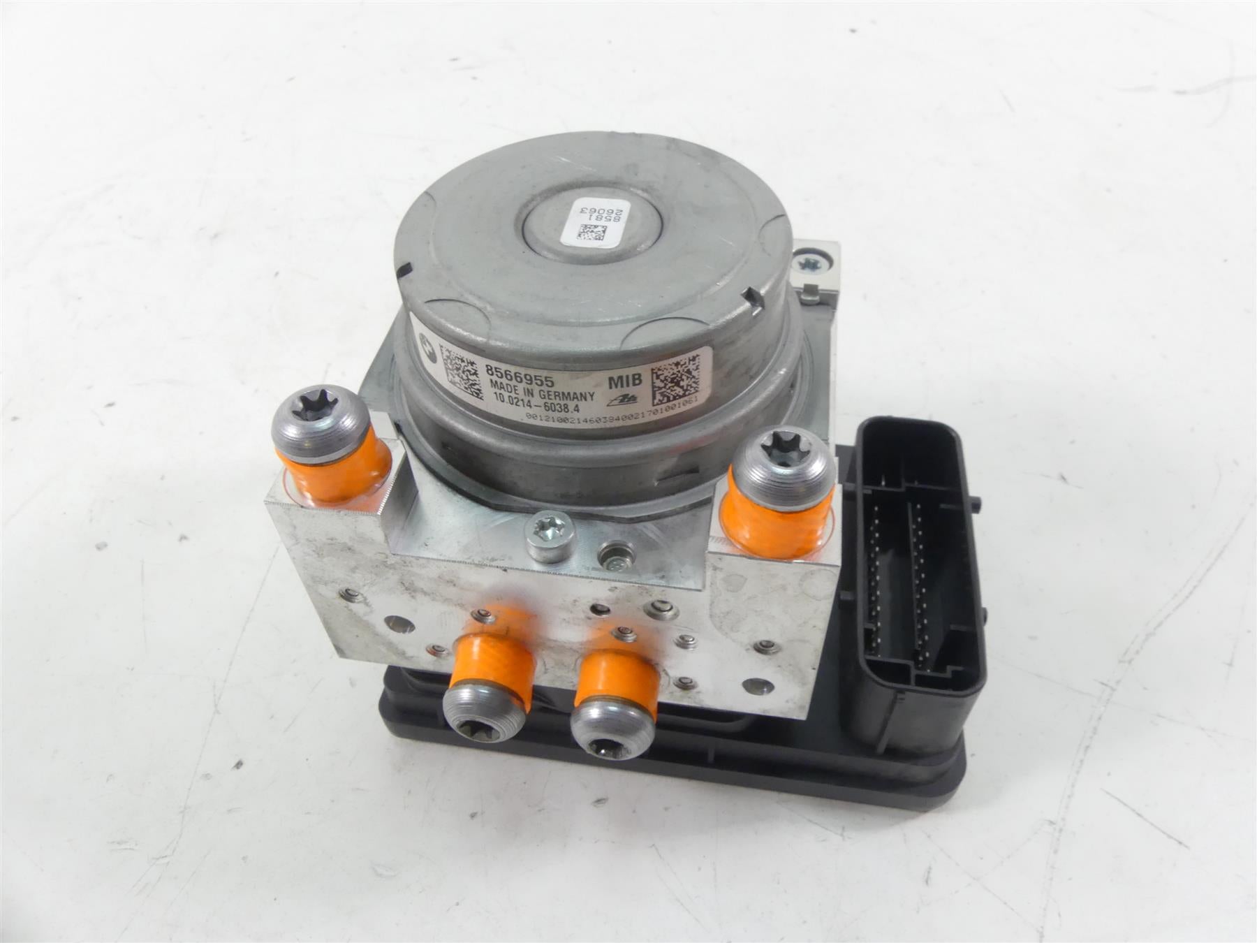 2017 BMW R1200RT K52 Abs Brake Pump Module 34518566956 {{ shop.shopifyCountryName }} - Mototech271