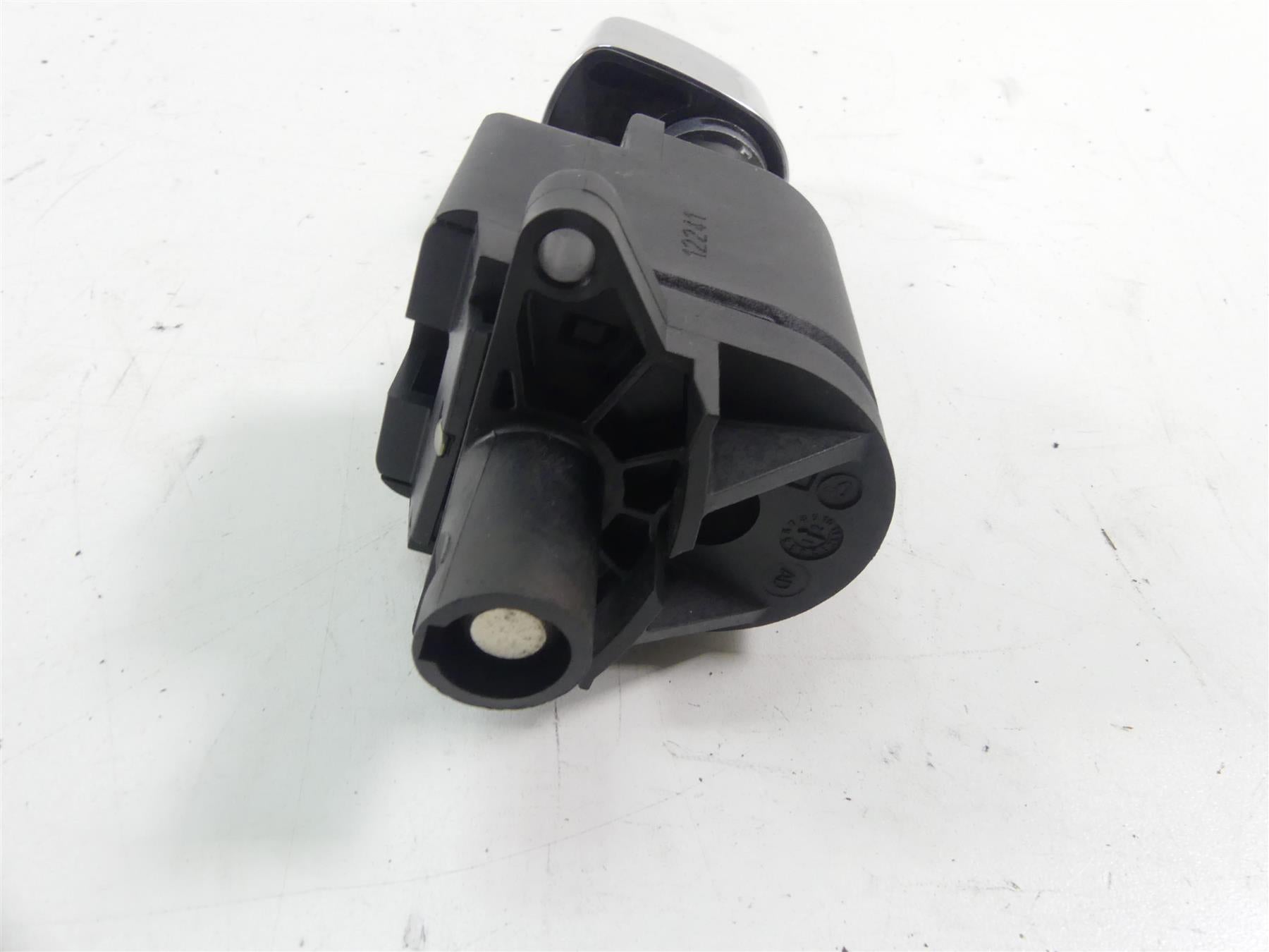 2013 Harley Touring FLHTK Electra Glide Ignition Switch No Key - Vin 71572-06 {{ shop.shopifyCountryName }} - Mototech271