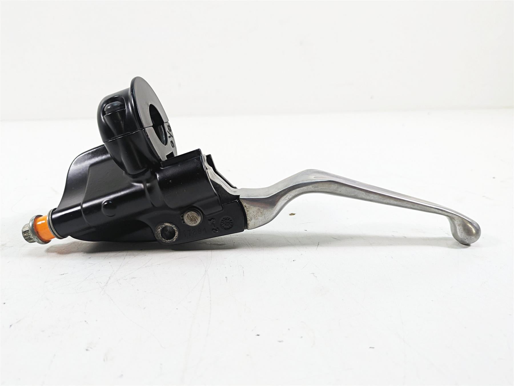 2000 Harley FXSTS Softail Springer Front Brake Master Cylinder 9/16 45019-96F {{ shop.shopifyCountryName }} - Mototech271