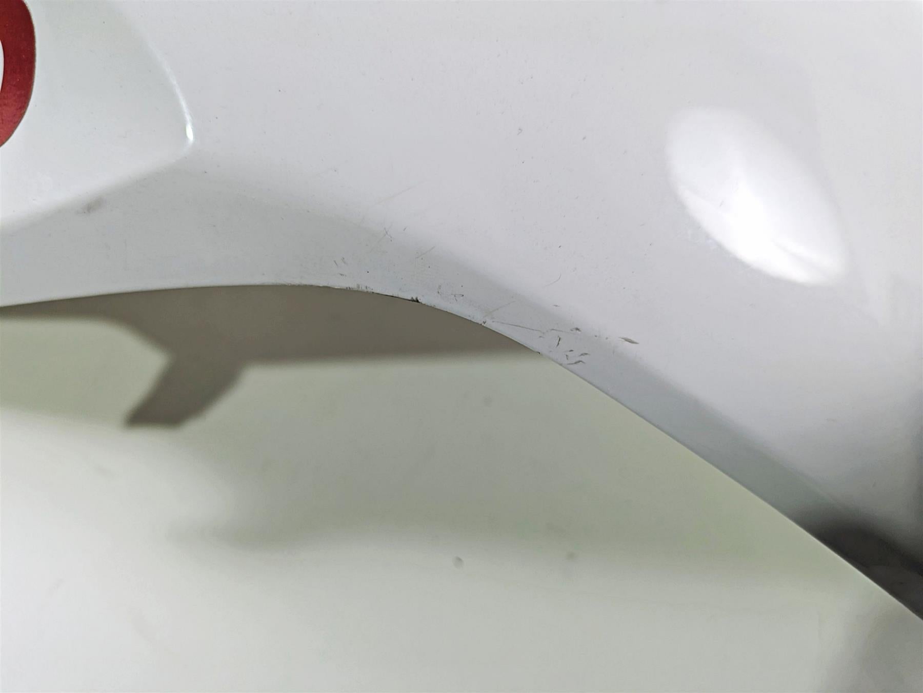 2006 BMW R1200GS K255 Adv Tank Center Cover Fairing 46637706283 46637706284 {{ shop.shopifyCountryName }} - Mototech271