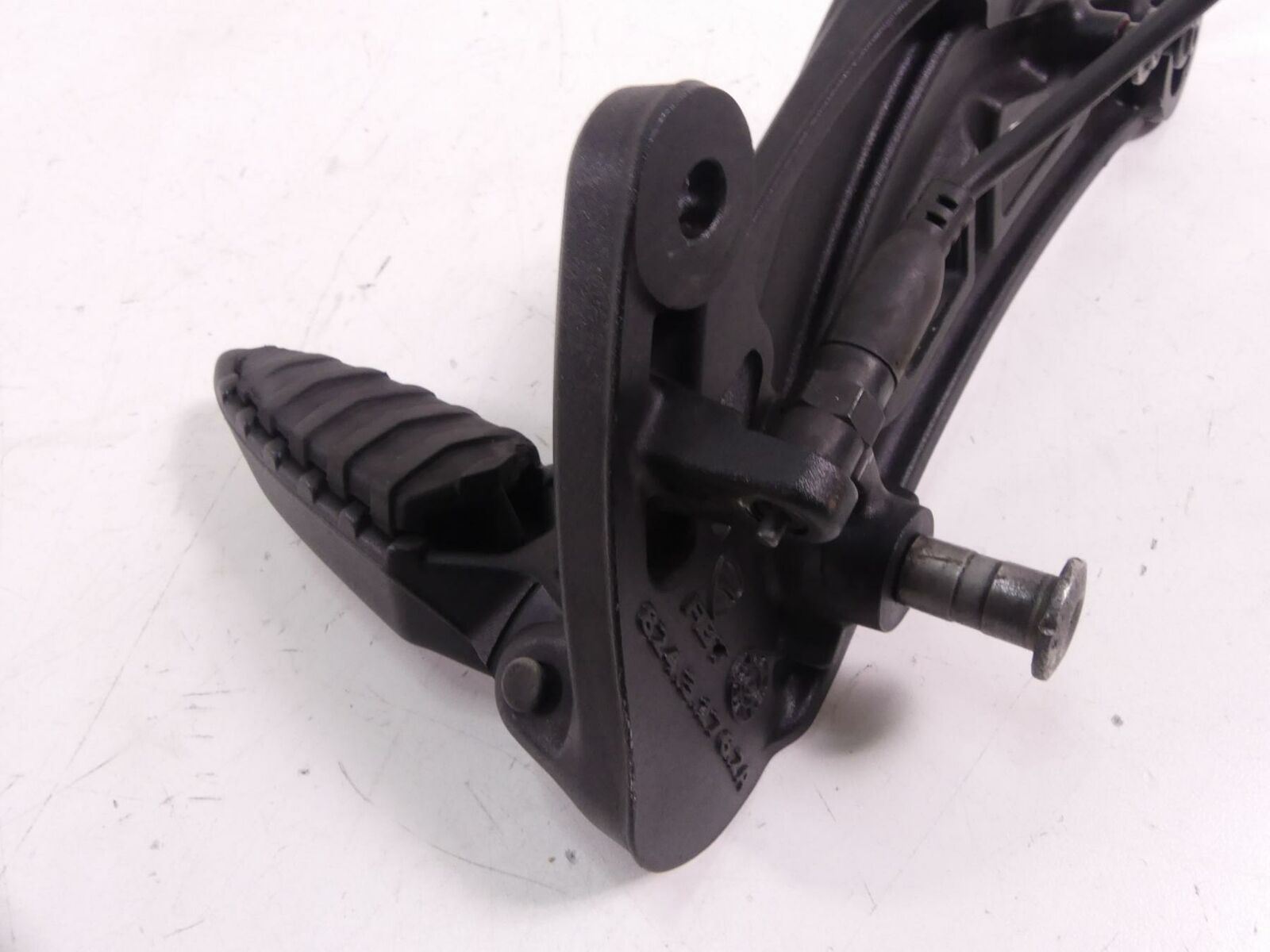 2015 Ducati Diavel Carbon Right Front Rider Footpeg Foot Peg + Mount 82431762A {{ shop.shopifyCountryName }} - Mototech271