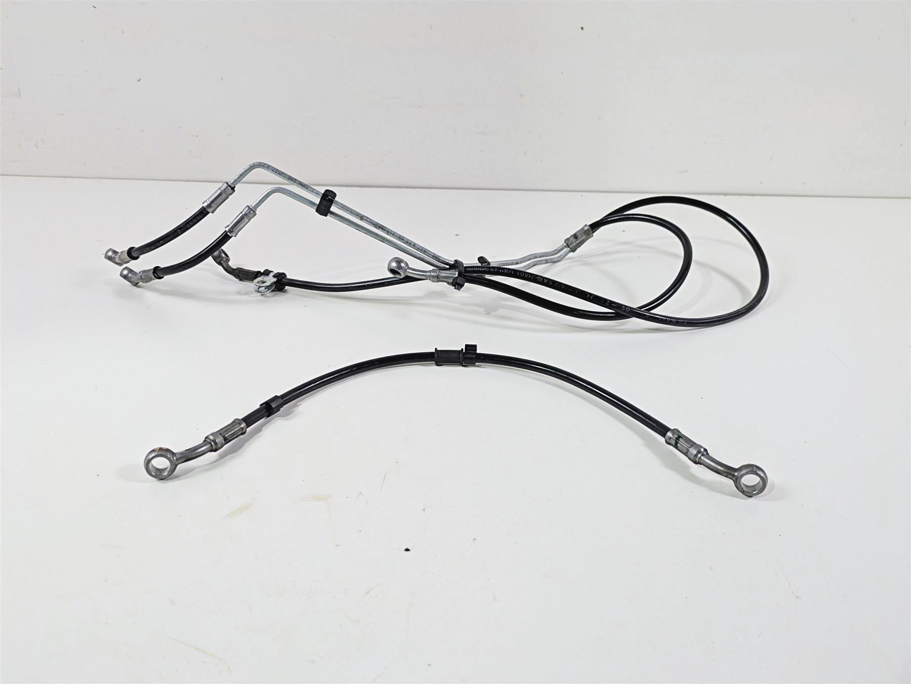 2022 Ducati Hypermotard 950 Front Abs Brake Line Set 61811511A 61811501A {{ shop.shopifyCountryName }} - Mototech271