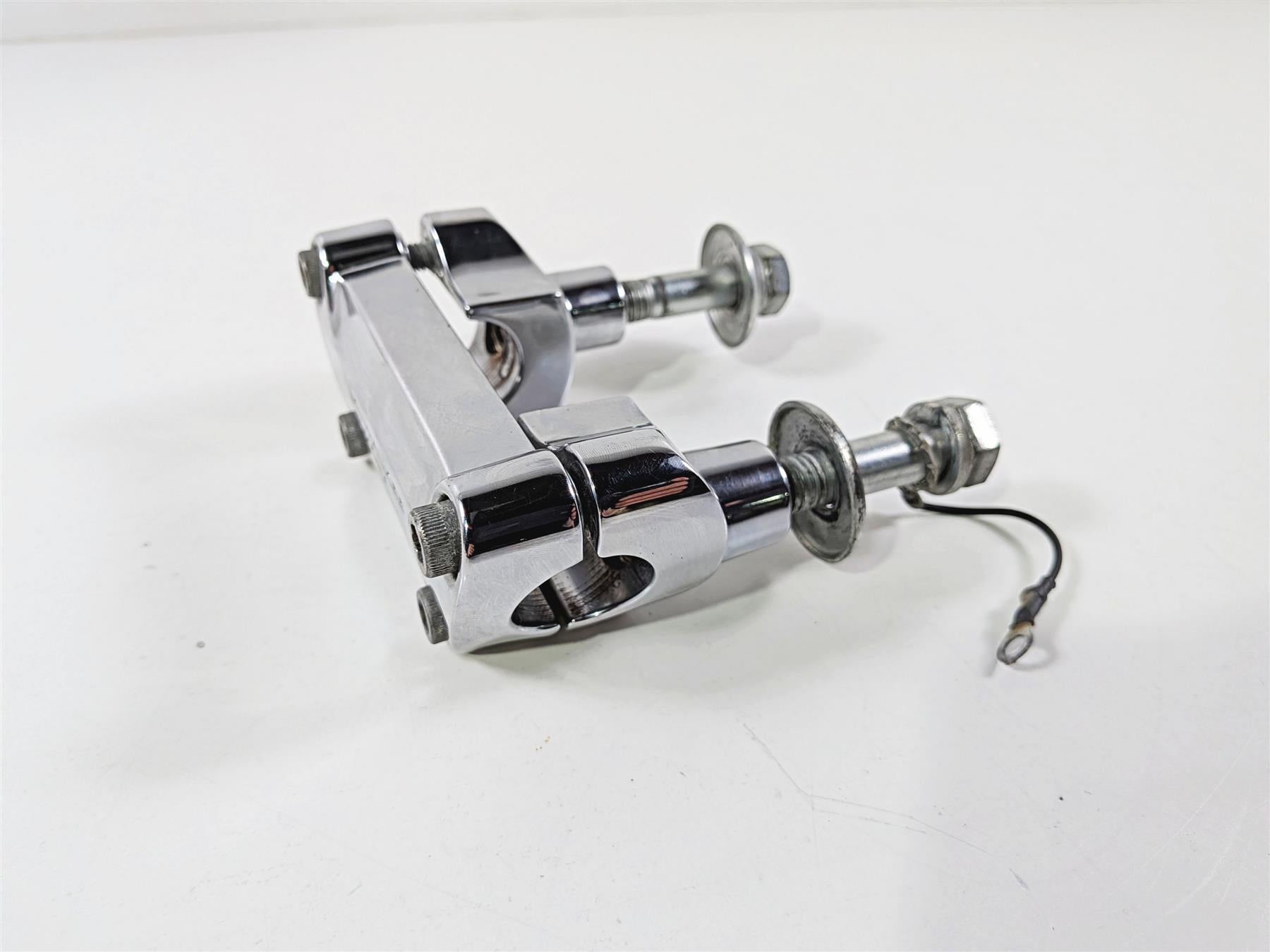 2011 Harley FXDF Dyna Fat Bob Chrome Milwaukee Handlebar Riser Clamps 55900025 {{ shop.shopifyCountryName }} - Mototech271