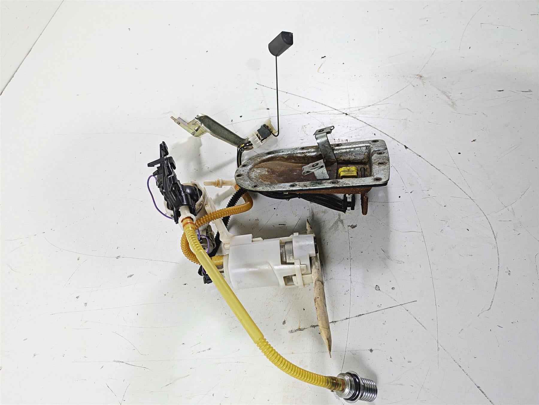 2007 Harley FXDWG Dyna Wide Glide Fuel Gas Petrol Pump - Tested 61016-04B {{ shop.shopifyCountryName }} - Mototech271