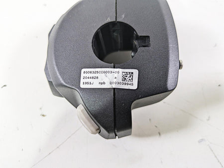 2020 Triumph Daytona 765 Moto2 Right Hand Control Switch T2044828 {{ shop.shopifyCountryName }} - Mototech271