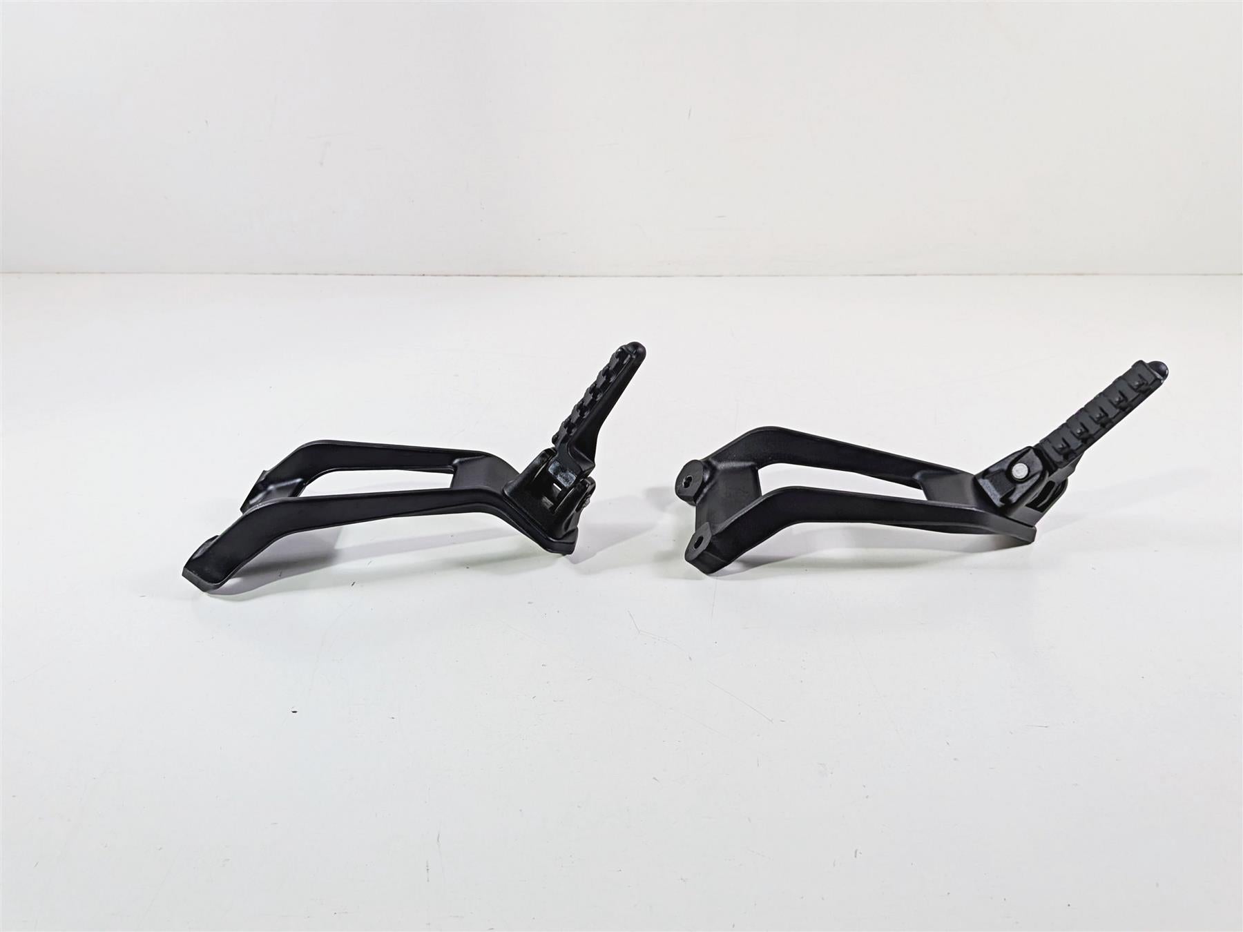 2015 KTM 1290 R Super Duke Rear Passenger Foot Peg Footpeg 6130304800033S-Mototech271