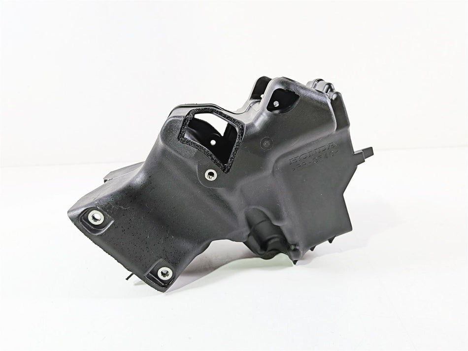 2024 Honda CBR600RR Front Center Air Inlet Duct Scoop Ram 17300-MJC-A00-Mototech271