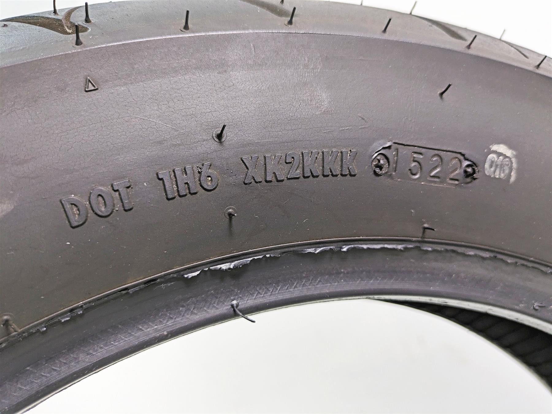 2005 Harley Touring FLHTCUI Electra Glide Used Motorcycle Front Tire Shinko SR777F 130/90/16 87-4585 {{ shop.shopifyCountryName }} - Mototech271