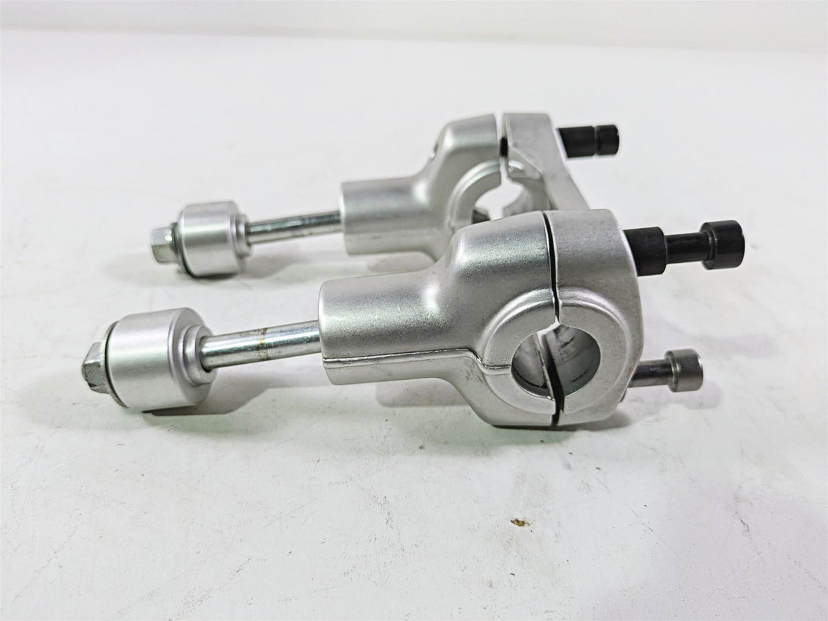 2013 Ducati Hyperstrada 821 Handlebar Riser Holder & Extension Set 36011441AB {{ shop.shopifyCountryName }} - Mototech271